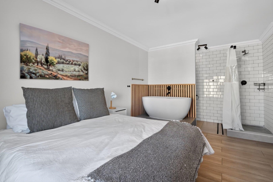 3 Bedroom Property for Sale in Table View Western Cape